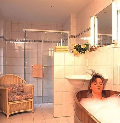 Moorland Hotel Am Senkelteich Vlotho Ngoại thất bức ảnh